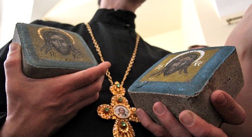 У Києві відкрито виставку ікон на тему Майдану та війни на Донбасі.(ФОТО)
